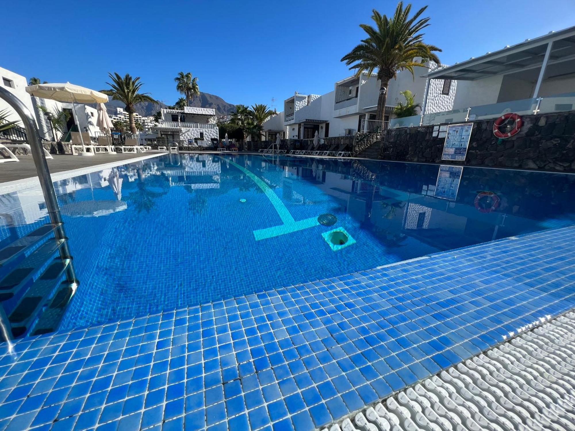 Apartamentos Bungamerica 273 - Costa Adeje Playa de las Americas  Esterno foto